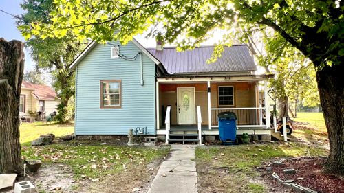 702 Truman St, Lamar, MO, 64759-1365 | Card Image