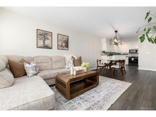 102-2423 Cutters Cir, Castle Rock, CO, 80108-7516 | Card Image