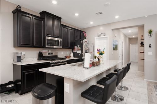 unit-2147-2861 Sunflower Days Ave, North Las Vegas, NV, 89031-4492 | Card Image