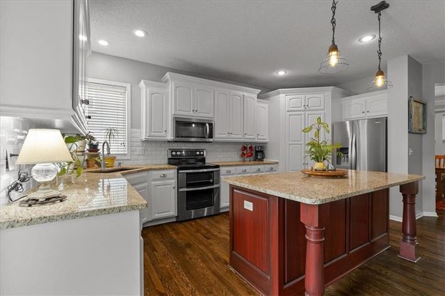 22112 W 59 Th St, House other with 4 bedrooms, 4 bathrooms and null parking in Shawnee KS | Image 9
