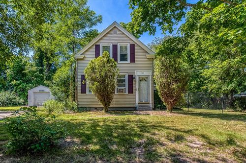 806 Main St, Wareham, MA, 02571-1038 | Card Image
