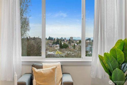 f-908 N 46th St, Seattle, WA, 98103-6606 | Card Image