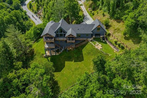 706 Silver Springs Dr, Banner Elk, NC, 28604-6563 | Card Image