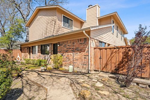 5744 Cedar Creek Dr, Benbrook, TX, 76109-5761 | Card Image