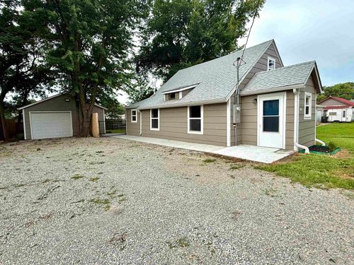 413 E 14th Ave, Augusta, KS, 67010-1816 | Card Image