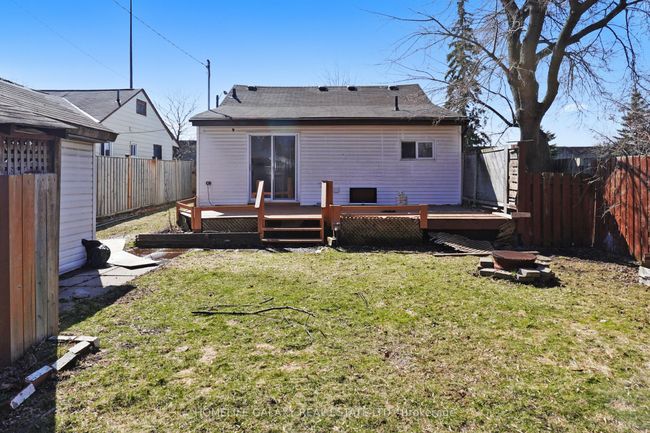 16 Queen St, House other with 2 bedrooms, 1 bathrooms and 4 parking in Ajax ON | Image 21