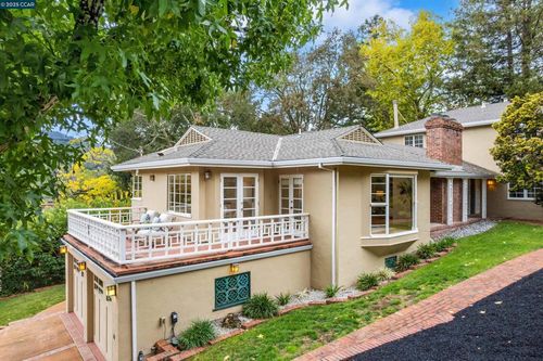 59 Hacienda Cir, Orinda, CA, 94563-1712 | Card Image