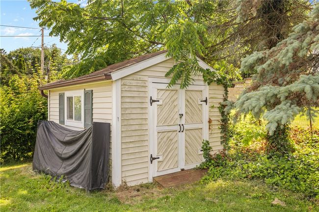 127 Viewcrest Dr, House other with 3 bedrooms, 2 bathrooms and null parking in Irondequoit NY | Image 31