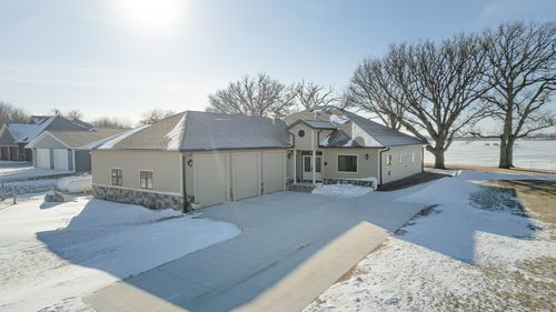 49491 Oak Tree Ln, Jackson, MN, 56143-1193 | Card Image