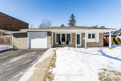 12 Melville Cres, Brampton, ON, L6W2S4 | Card Image