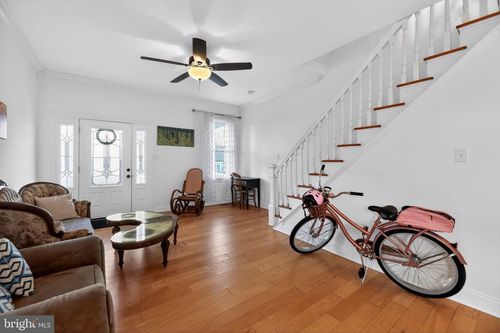 810 Central Ave, GLENDORA, NJ, 08029-1542 | Card Image