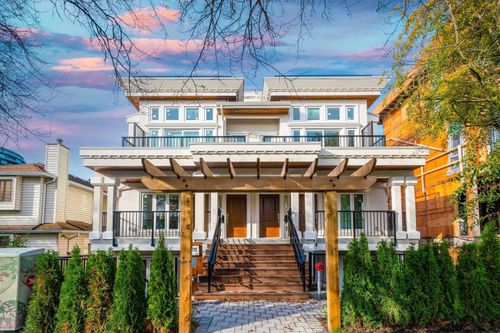 8375 French St, Vancouver, BC, V6P4W3 | Card Image