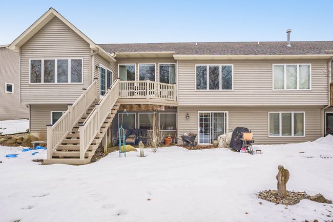 2040 Crystal Wood Trl, Condo with 3 bedrooms, 3 bathrooms and null parking in Flushing MI | Image 25