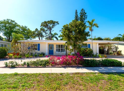 323 Pinewood St, Lantana, FL, 33462-3160 | Card Image