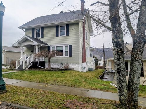 37 Calvin Ct, Bradford, PA, 16701-1060 | Card Image