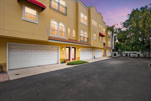 3304 Las Campos Pl, TAMPA, FL, 33611-2967 | Card Image