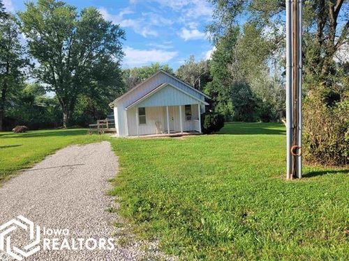 827 Ingersol St, Ottumwa, IA, 52501-5627 | Card Image