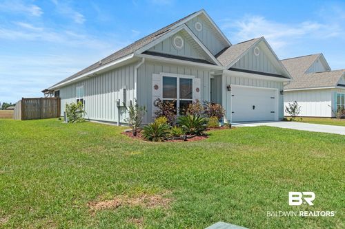 4199 Montague Dr, Gulf Shores, AL, 36542-7407 | Card Image