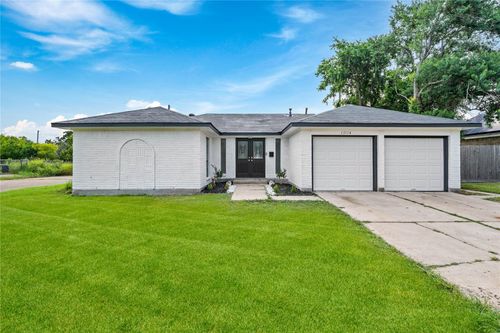 13114 White Heather Dr, Houston, TX, 77045-3511 | Card Image