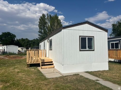 s21-50 S 1500 W, Vernal, UT, 84078-2244 | Card Image