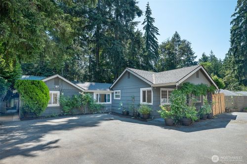 11350 28th Ave Ne, Seattle, WA, 98125-6727 | Card Image