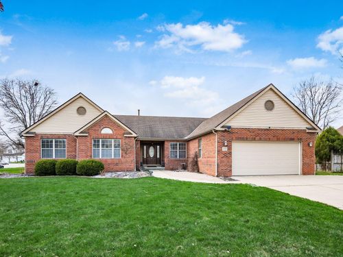 4830 Heycross Dr, Grove City, OH, 43123-9334 | Card Image