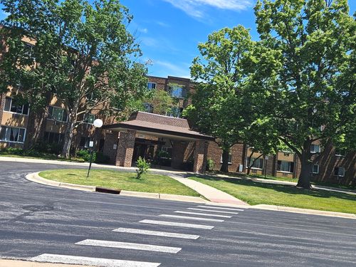 219-1375 Rebecca Dr, Hoffman Estates, IL, 60169-1042 | Card Image