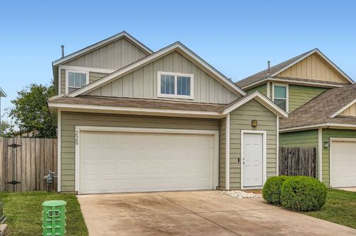 229 Ferrule Dr, Kyle, TX, 78640-8008 | Card Image