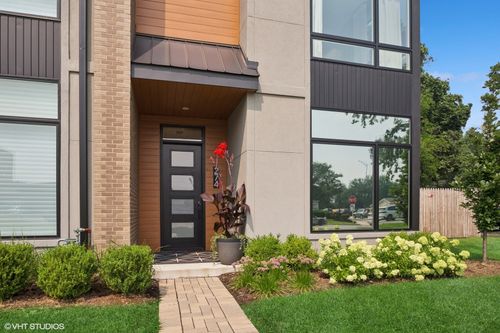 274 Addison Ave, Elmhurst, IL, 60126-2723 | Card Image