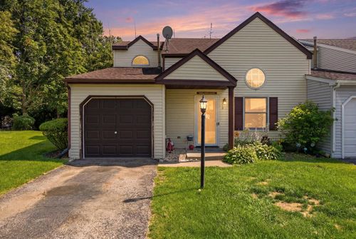 2440-2440 Bridgewater Dr, Woodstock, IL, 60098-9272 | Card Image