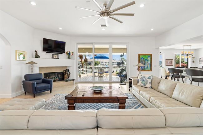 833 Ponce De Leon Dr, House other with 5 bedrooms, 5 bathrooms and null parking in TIERRA VERDE FL | Image 9