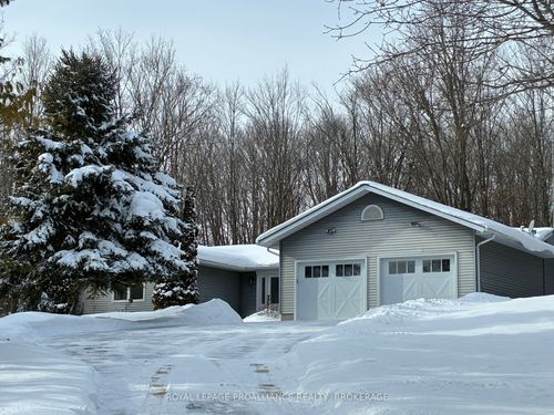 4469 Larry York Rd, Battersea, ON, K0H1H0 | Card Image