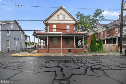 207 N Catherine St, MIDDLETOWN, PA, 17057-1406 | Card Image