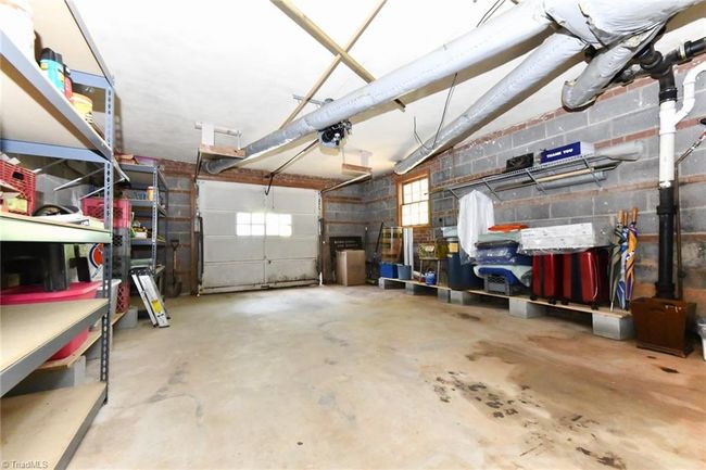 Basement garage | Image 25