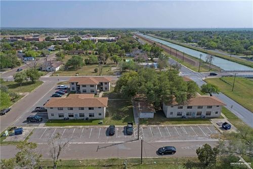 105 E 10th St, Mercedes, TX, 78570-3946 | Card Image