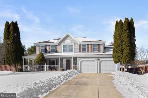 76 Brook Meadow Cir, SHREWSBURY, PA, 17361-1221 | Card Image
