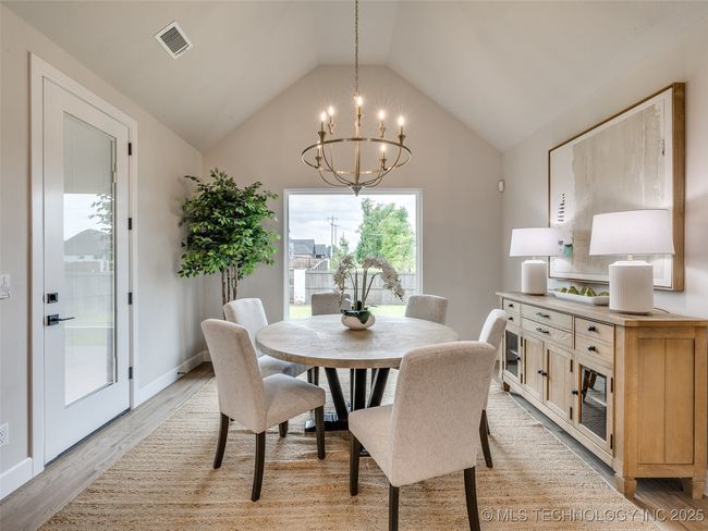 5704 E 126 Th St S, House other with 4 bedrooms, 4 bathrooms and null parking in Bixby OK | Image 35