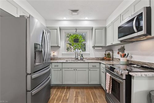 3112 Carney St, Portsmouth, VA, 23703-4903 | Card Image