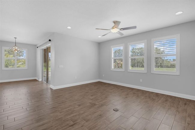 32004 Redtail Reserve Blvd, House other with 4 bedrooms, 4 bathrooms and null parking in SORRENTO FL | Image 13