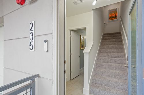 235-604 N Bluff Dr, Austin, TX, 78745-0013 | Card Image