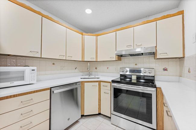 C2 - 313 Pine Ridge Cir, Condo with 2 bedrooms, 1 bathrooms and null parking in Greenacres FL | Image 12