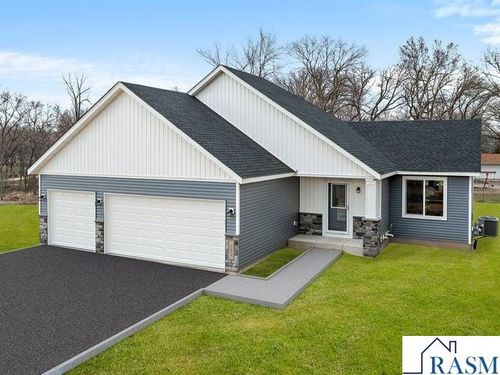 13 Kodiak Court, North Mankato, MN, 56003 | Card Image