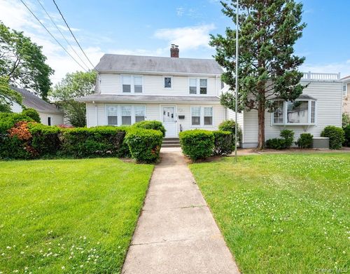 34 Remsen Avenue, Hempstead, NY, 11580 | Card Image