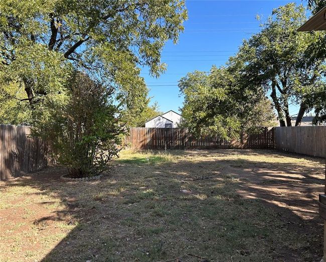 306 N Hitchcock St, House other with 3 bedrooms, 1 bathrooms and null parking in Hobart OK | Image 24