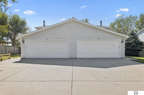 747 W Q St, Lincoln, NE, 68528-1342 | Card Image