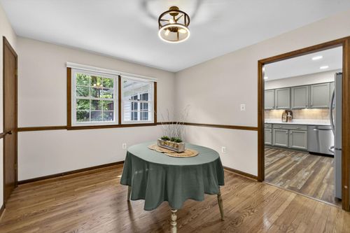 7300 Earlys Rd, WARRENTON, VA, 20187-4523 | Card Image