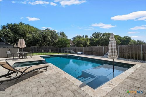 17 Vista De Luna Ln, Belton, TX, 76513-7543 | Card Image