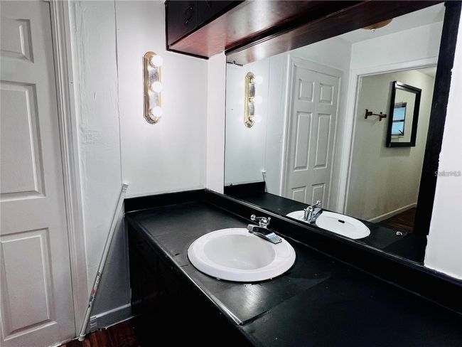 APT-8 - 1310 N Combee Rd, House other with 2 bedrooms, 1 bathrooms and null parking in LAKELAND FL | Image 19