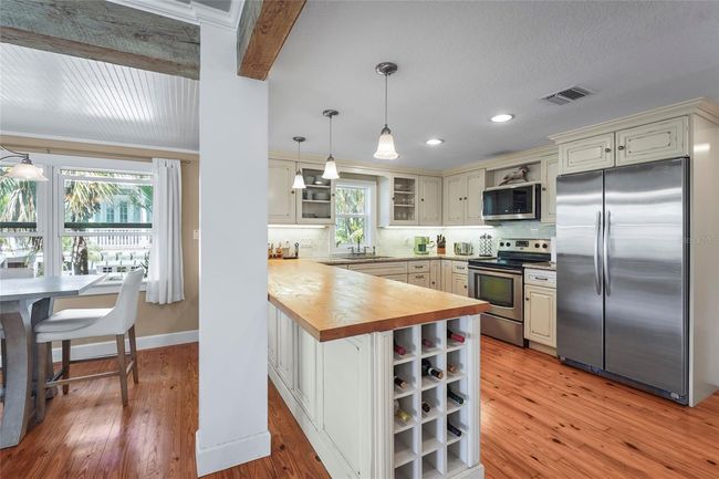 111 Faubel St, House other with 3 bedrooms, 3 bathrooms and null parking in Siesta Key FL | Image 29