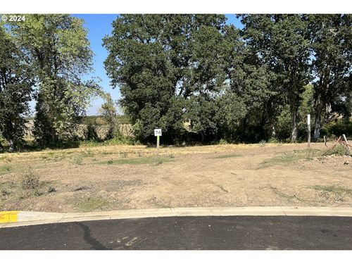 74-1519 Nw Pinehurst Dr, McMinnville, OR, 97128 | Card Image